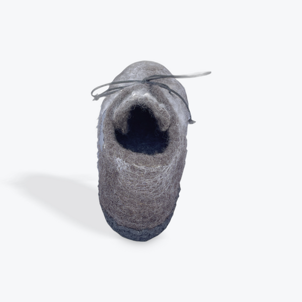 Women's Lace-Ups with Tongue