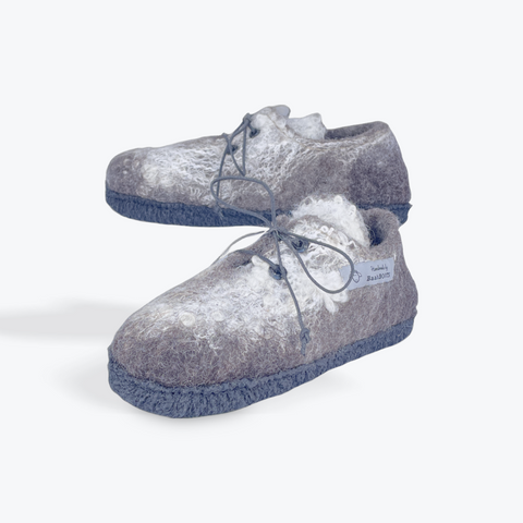 Women's Lace-Ups with Tongue